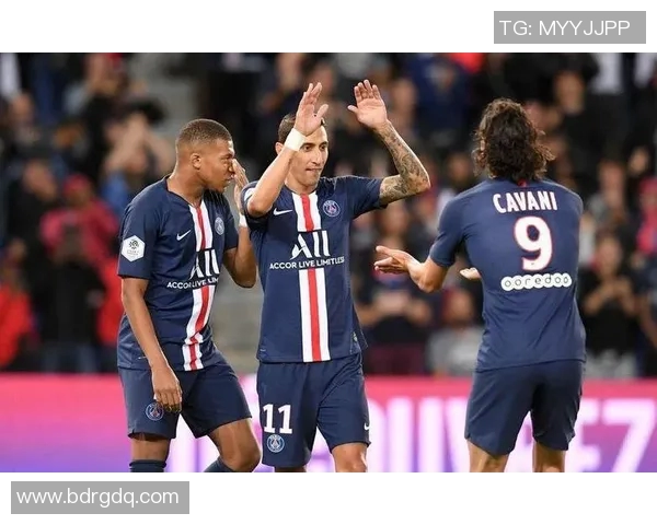 利物浦与曼城激战正酣文字直播全程回顾与精彩瞬间分析